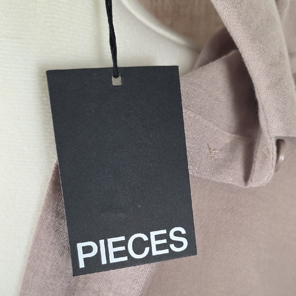 PIECE Short Sleeve Button Front Belted Shirt Dress Taupe Size S NWT - Picture 5 of 8